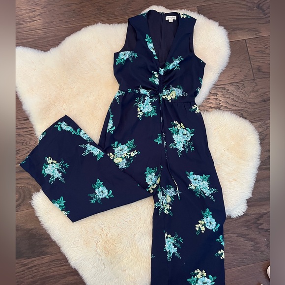 Floral V- Neck Jumper - Picture 2 of 4